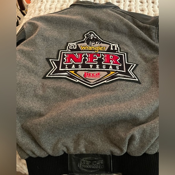 2011 NFR Rodeo Jacket - Picture 4 of 8